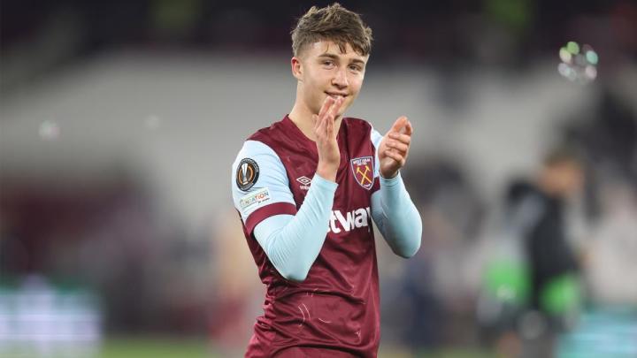 华体会官网 -欧联倒计时；阿斯顿维拉窗口期调整名单；细节引发关注；媒体盛赞；训练强度明显提升的简单介绍